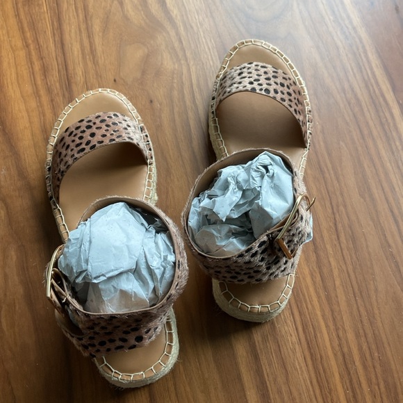 WIDE FIT Melody Print Platform. Leopard print. SIZE 42 - Picture 4 of 8